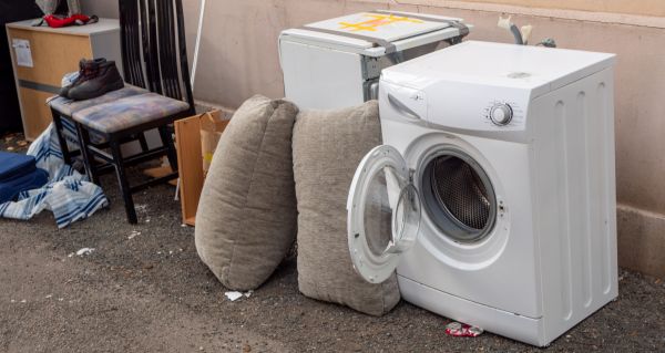 Washer Dryer Disposal in Dubuque